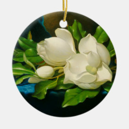 Giant Magnolias auf einem blauen Samttuch (Heade) Keramik Ornament