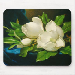 Giant Magnolias auf einem blauen Samttuch (Heade) Mousepad
