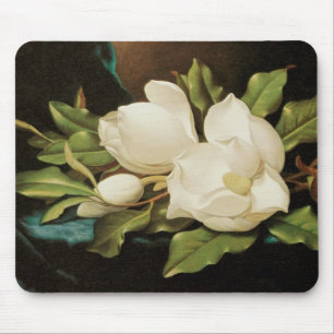 Giant Magnolias auf einem blauen Samttuch von MJ H Mousepad