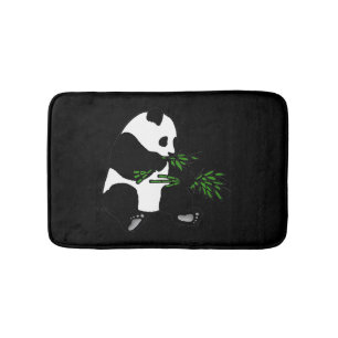 Giant Panda isst Bamboo Black Badematte