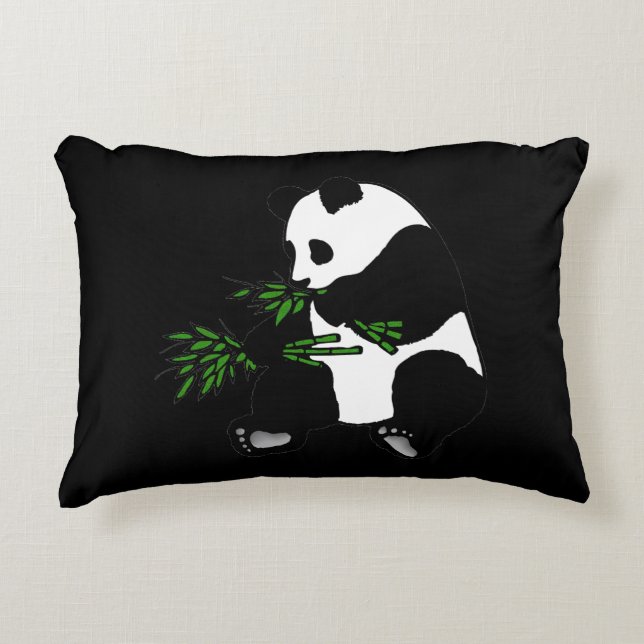 Giant Panda isst Bamboo Black Dekokissen (Vorderseite)