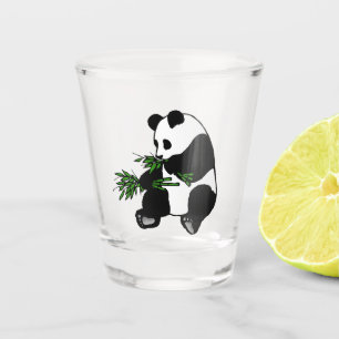 Giant Panda isst Bamboo Schnapsglas