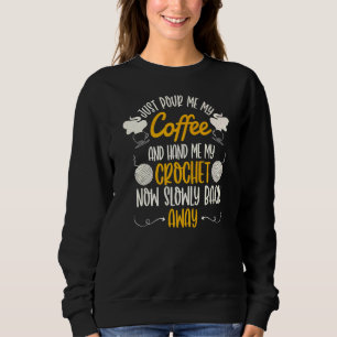 Gib mir einfach meinen Kaffee, gib mir jetzt meine Sweatshirt