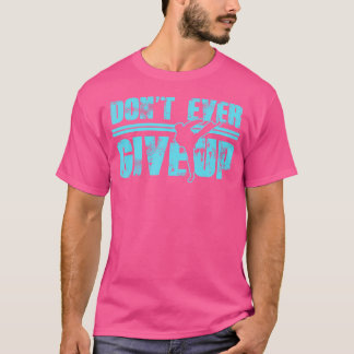 Gib niemals den Kickboxing-Turnierspieler für Kamp T-Shirt