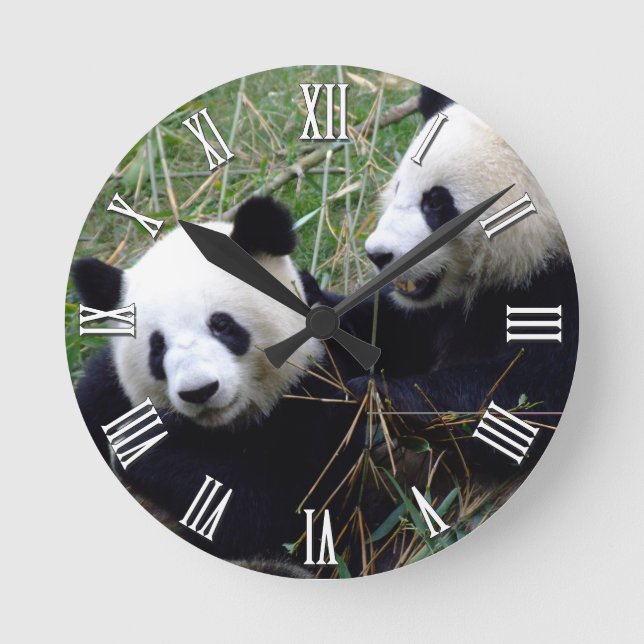 Gigant Panda Bears Liebe spielen / Pandas Familie Runde Wanduhr (Vorderseite)