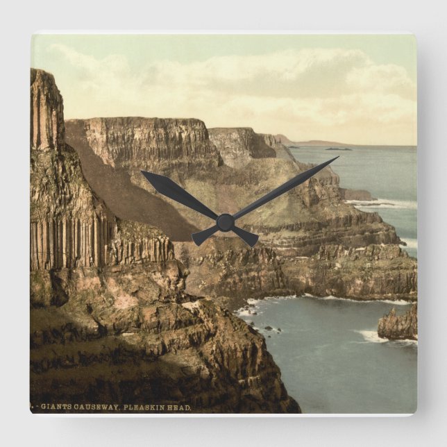 Gigant's Causeway Uhr, Pleaskin Head, Grafschaft A Quadratische Wanduhr (Vorderseite)