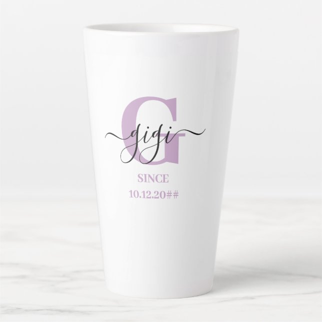 Gigi Elegant Script Monogram Lilac White Milchtasse (Vorderseite)