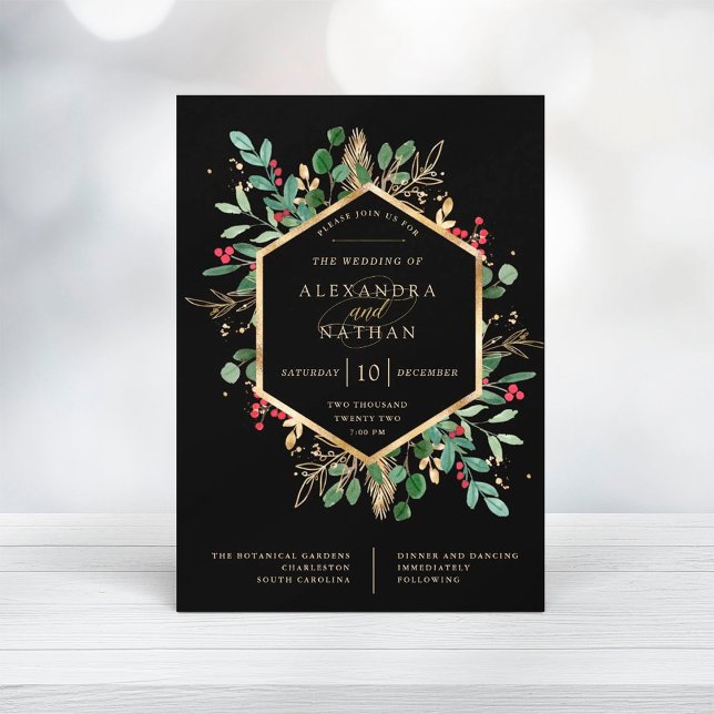 Gilded Greenery on Black | Weihnachtsfeier Einladung (This black Christmas wedding invitation is a stunner!)