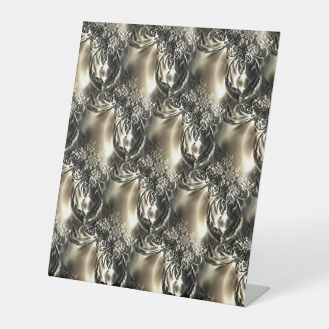 Gilded Pearls Sockelschild (Vorderseite)