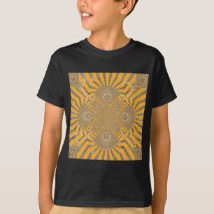 Gilded Zephyr: Eleganz in Golden Yellow & Chrome T-Shirt