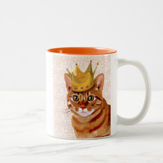 Ginger Cat mit Crown Portrait Zweifarbige Tasse (Rechts)