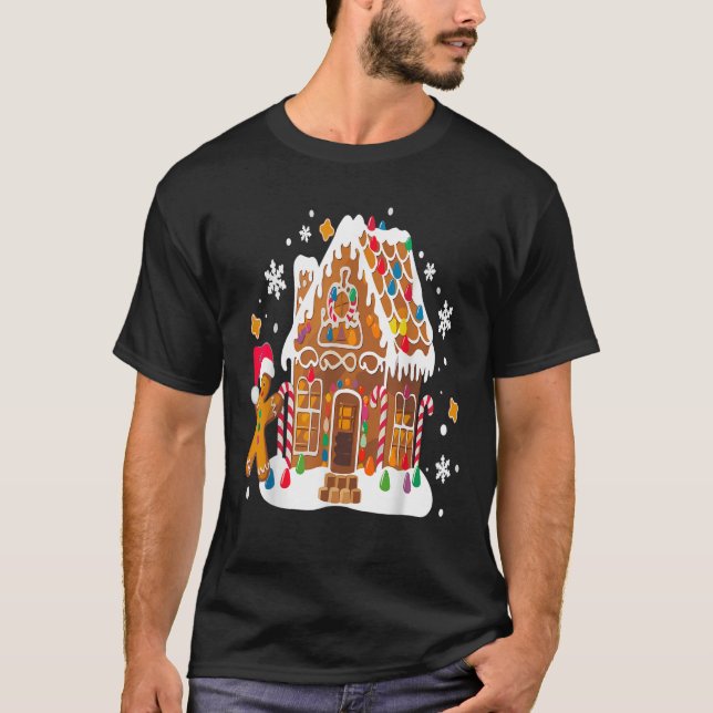 Gingerbread Houses and Snowflakes Sweet Christmas  T-Shirt (Vorderseite)