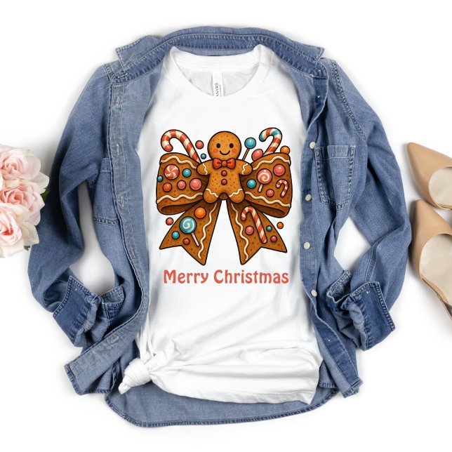 Gingerbrei Coquette Bow Weihnachtsfeiertag T-Shirt (Gingerbread Man Coquette Bow Christmas Holiday T-shirt for her. Personalized with your text.)