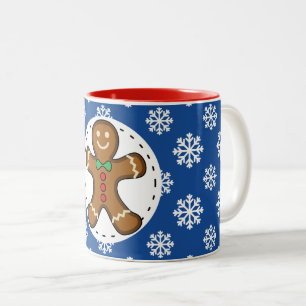 Gingerbrot Man on Blue White Snowflakes Pattern Zweifarbige Tasse