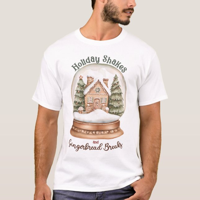 Gingerbrot Weihnachtsfeiertag im Haus Snow Globe T-Shirt (Vorderseite)