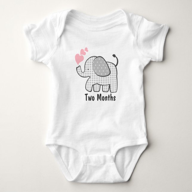 Gingham Elephant Zwei Monate Baby Strampler (Vorderseite)