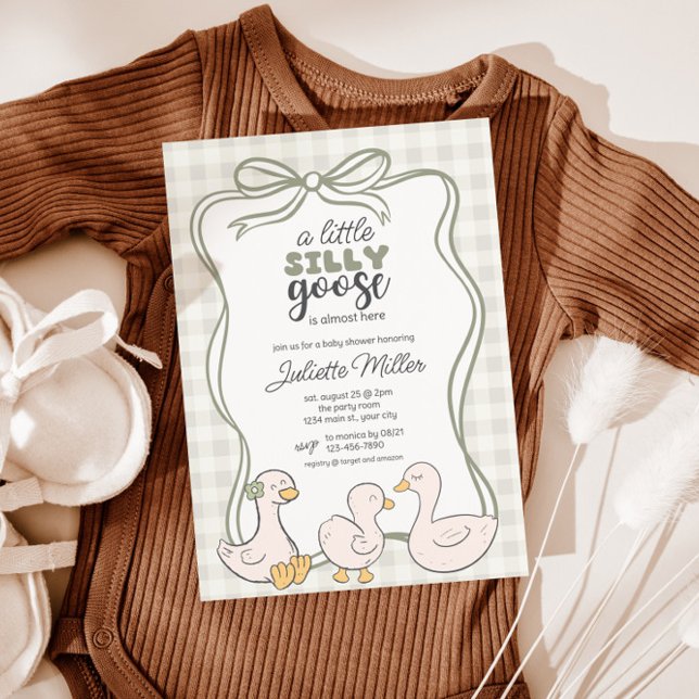 Gingham Goose Gender Neutral Baby Shower Einladung (Beige Gingham Silly Goose Baby Shower Invite)