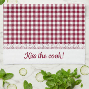 Gingham Lace und Name in Burgund Rot Geschirrtuch