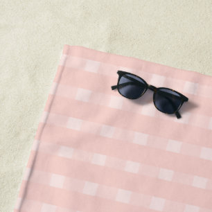 Gingham-Muster in Rosenrot und Pastell-Pfirsich Strandtuch