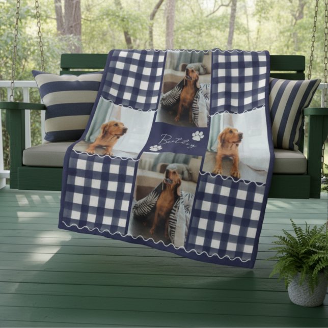 Gingham Squiggle Pet Four Foto Grid Fleecedecke (Cozy up with your favorite photos with this Gingham Squiggle Pet Four Photo Grid Fleece Blanket!)