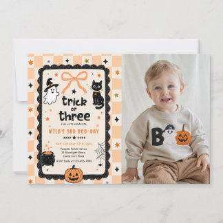 Gingham Trick Or Three Halloween Geburtstagsfoto Einladung
