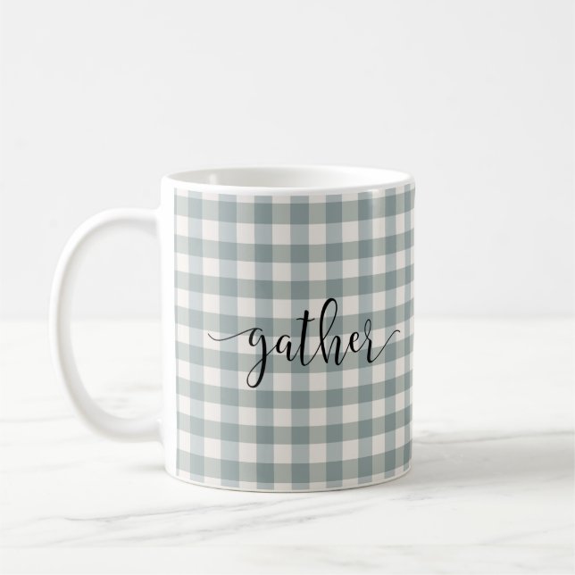 Gingham Typografy Kariert Script "Gather Country" Kaffeetasse (Links)