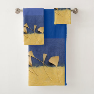 Ginkgo-Blätter auf handgefertigten Papiertexturen Badhandtuch Set