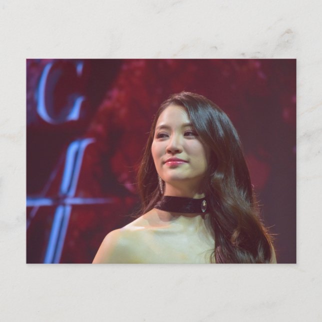 Ginny Natnicha Feiertagspostkarte (Vorderseite)