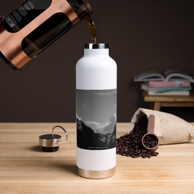 Gipfel und Wolken Trinkflasche (Kaffee)