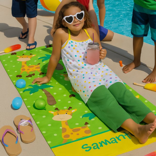 Giraffe Abenteuer mit Palmen Strandtuch (Von Creator hochgeladen)