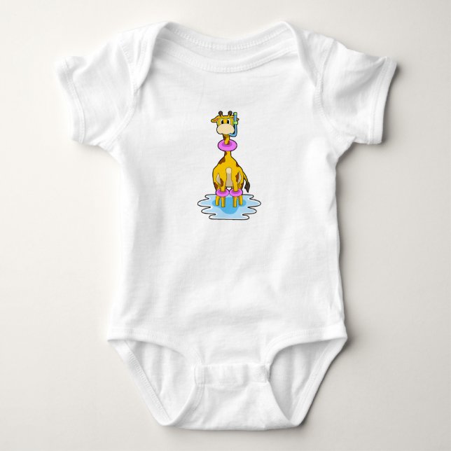 Giraffe beim Schwimmen mit Swim-Ring Baby Strampler (Vorderseite)