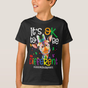 Giraffe Es ist okay, anders zu sein Autismus-Bewus T-Shirt