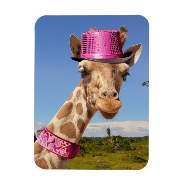 Giraffe in einem funkelnd rosa Hut Magnet (Vertikal)