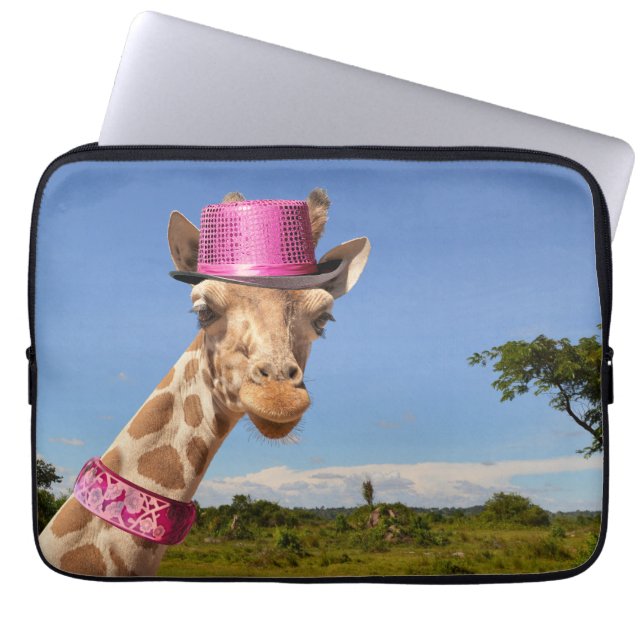 Giraffe in funkelnd-rosa Hut Laptopschutzhülle (Vorderseite)