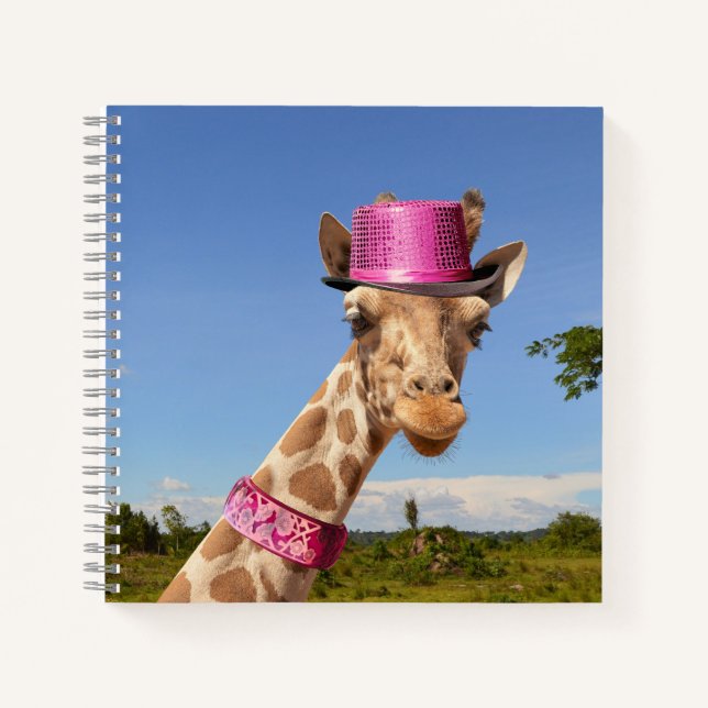 Giraffe in funkelnd-rosa Hut Notizbuch (Vorderseite)