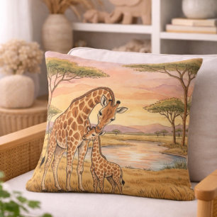 Giraffe-Mama und Safari-Tiere-Kalb  Kissen