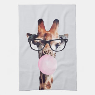 Giraffe mit Brille bläst rosa Kaugummi Geschirrtuch