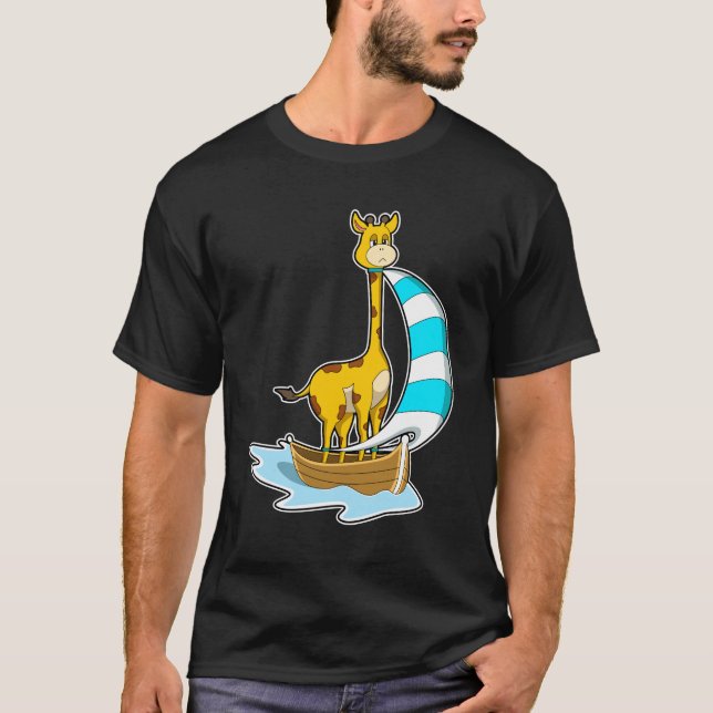 Giraffe mit Segelboot T-Shirt (Vorderseite)