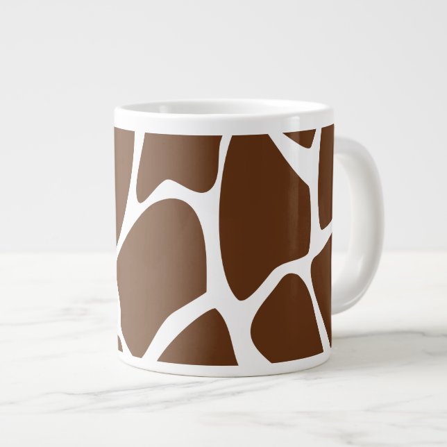 Giraffe Print Pattern in Dunkelbraun. Jumbo-Tasse (Vorderseite Rechts)