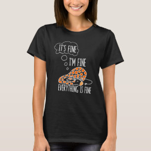 Giraffe Schläft Es Ist In Ordnung Mir Geht's Gut A T-Shirt