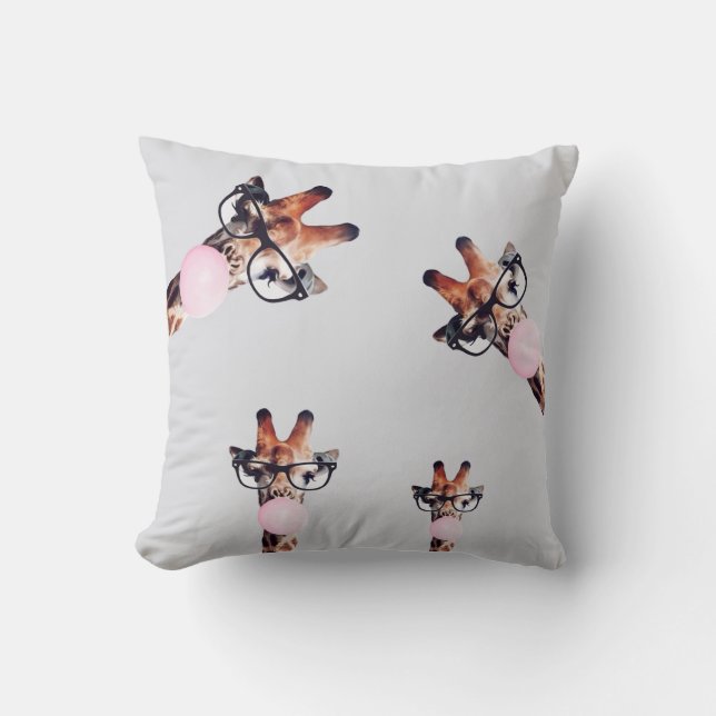 GIRAFFE TRAINGGASEN, DIE EIN PINKBUBBLEGUM BLÖTEN KISSEN (Vorderseite)