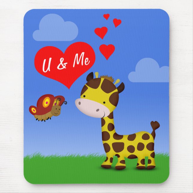 Giraffe und Schmetterling in Liebe Mousepad (Vorne)
