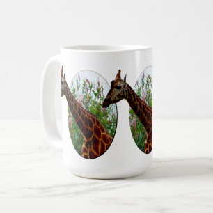 Giraffen und Hibiskus Blume, Tasse des Kaffees
