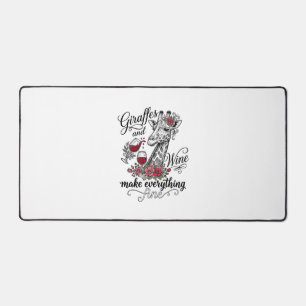 Giraffen und Wein Vintage-Stich-Shirt-Design_1 Schreibtischunterlage