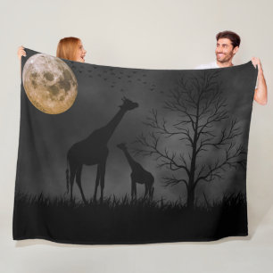 GIRAFFES IM MONDLICHT FLEECEDECKE