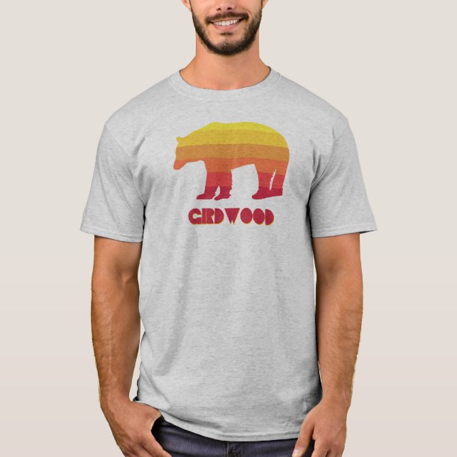 Girdwood Alaska Rainbow Bear T-Shirt (Vorderseite)