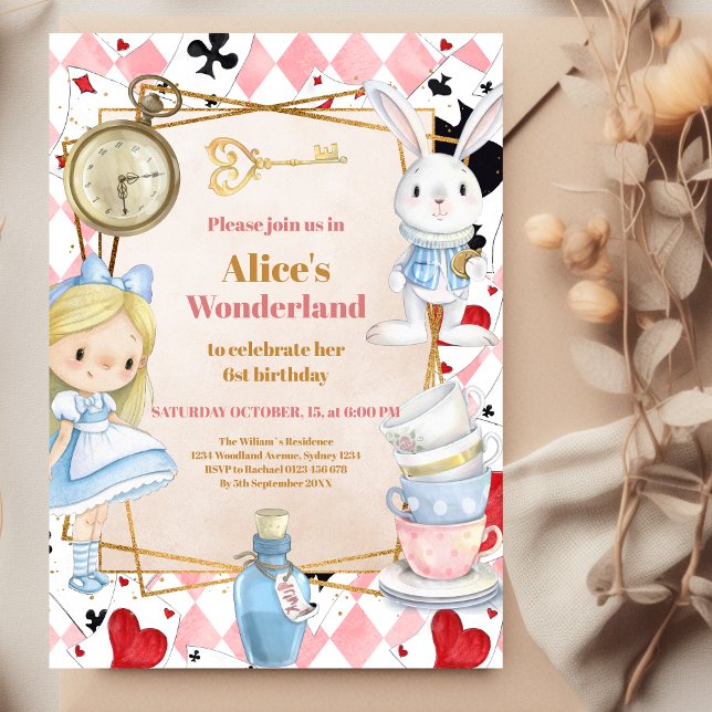 Girl Alice im Wunderland Birthday Tee Einladung (Von Creator hochgeladen)