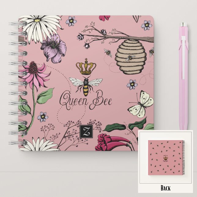 Girl Blush Pink Queen Bee & Crown Floral Monogram Notizbuch (Royal Queen Bee Hand-Drawn Design & Monogram
On the Back: Pattern & Editable "Mommy You Rule" Text)