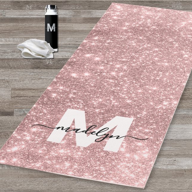 Girl Blush Pink Rose Gold Glitzer Name Monogram Yogamatte (Girly Blush Pink Rose Gold Glitter Name Monogram Yoga Mat )