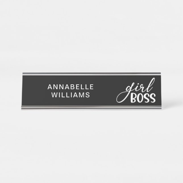 Girl Boss Trendy Chic Black and White Typografie Schreibtischnamensplakette (Vorderseite )